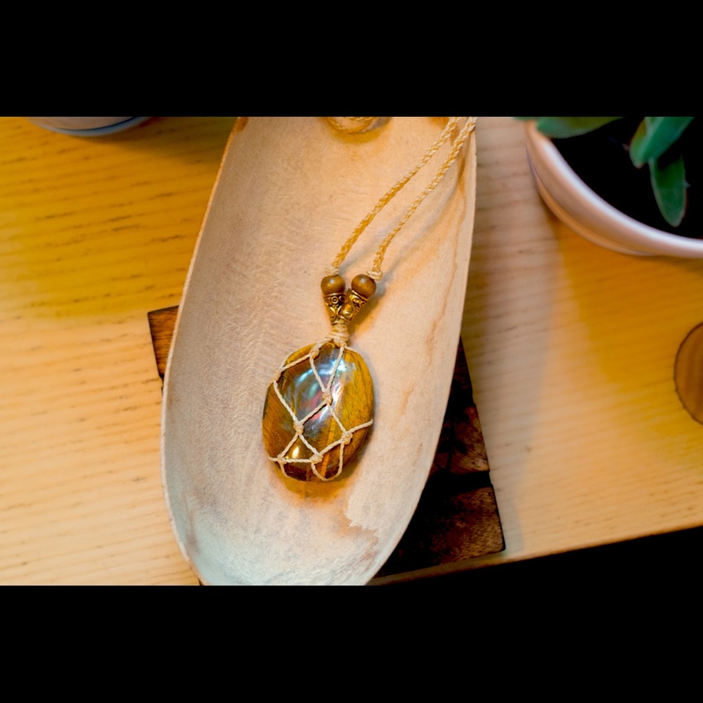 Tigers Eye Macrame Necklace